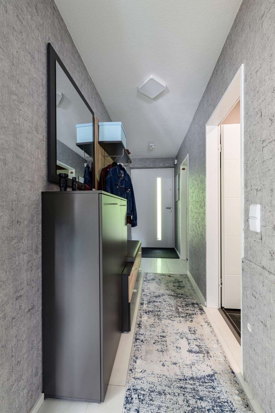 Flur Richtung Eingang Wohnung Blaustein