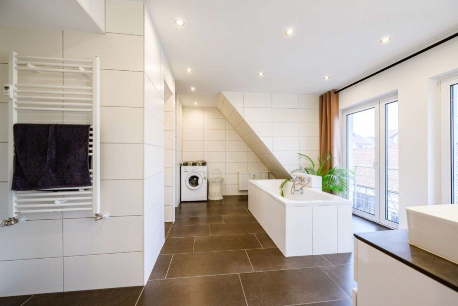 Badezimmer - Bild 1 Maisonettewohnung V�hringen