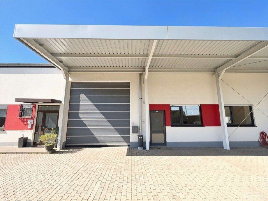 Au�enansicht -Halleneingang Halle / Lager / Produktion Nersingen