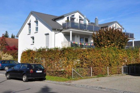 Hauptbild Gro�z�gige und helle 4,5-Zi. Etagenwohnung mit S�dbalkon in Unterkirchberg