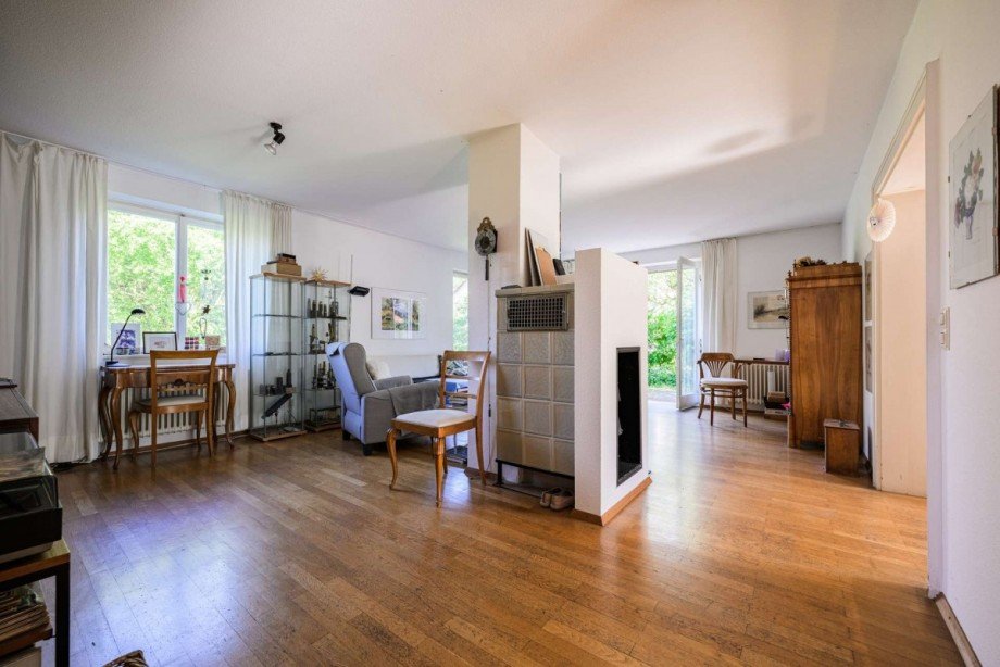Wohnzimmer mit Kachelofen Einfamilienhaus Ulm