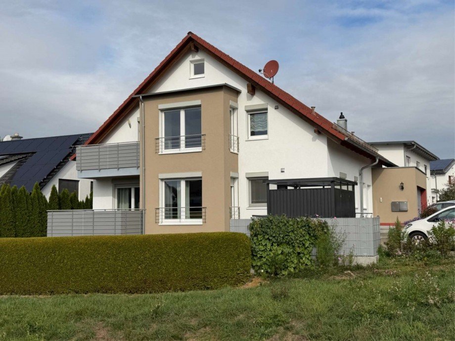 Aussenansicht Balkonseite Maisonettewohnung Beimerstetten
