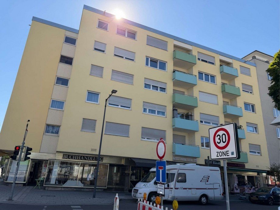 Au�enansicht Hauseingang Etagenwohnung Neu-Ulm