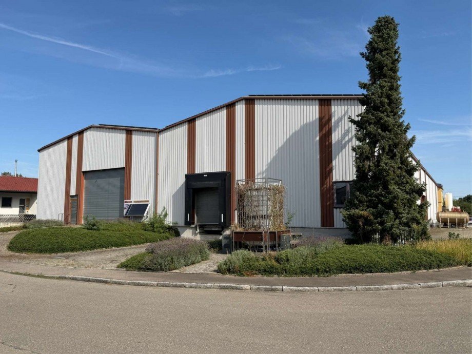 Au�enansicht Halle / Lager / Produktion Erbach-Dellmensingen