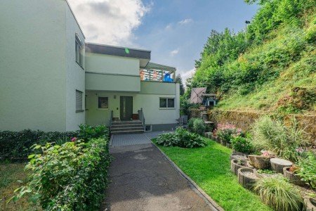 Hauptbild Wow! Malerisch gelegene 3-Zimmer-Wohnung mit eigenem Eingang...