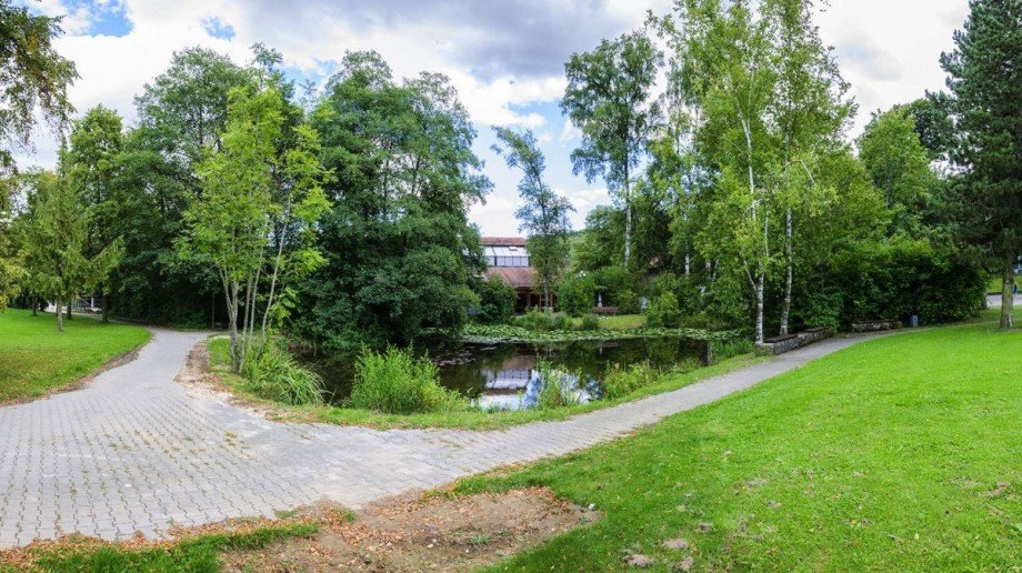 Park mit Teich Etagenwohnung Blaustein