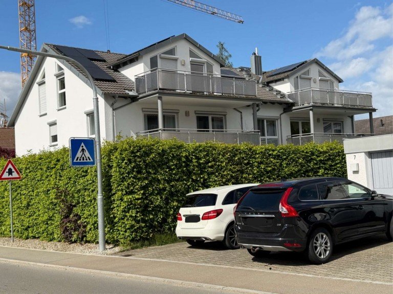 Au�enansicht Illerkirchberg Etagenwohnung *ARCHIV* Gro�z�gige und helle 4,5-Zi. Etagenwohnung mit S�dbalkon in Unterkirchberg