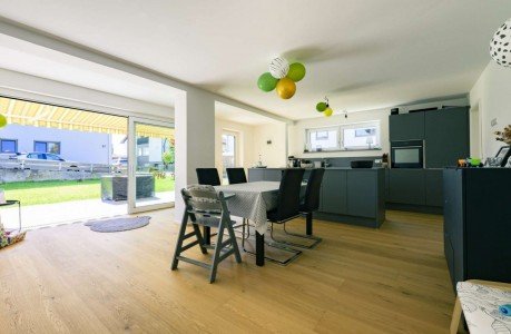 Hauptbild *ARCHIV* Familienidyll - Sehr ruhig gelegenes EFH mit Doppelgarage und Garten!