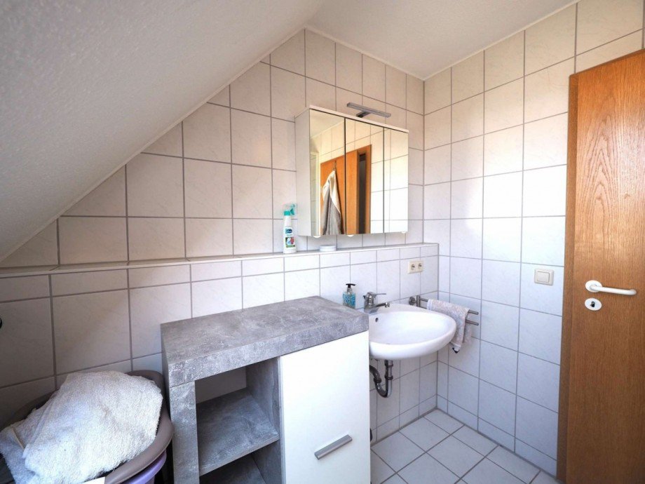 Bad Dachgeschosswohnung V�hringen