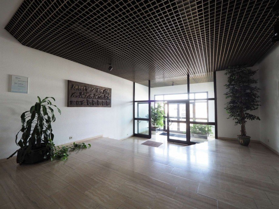 Eingangsbereich Foyer B�rohaus Erbach
