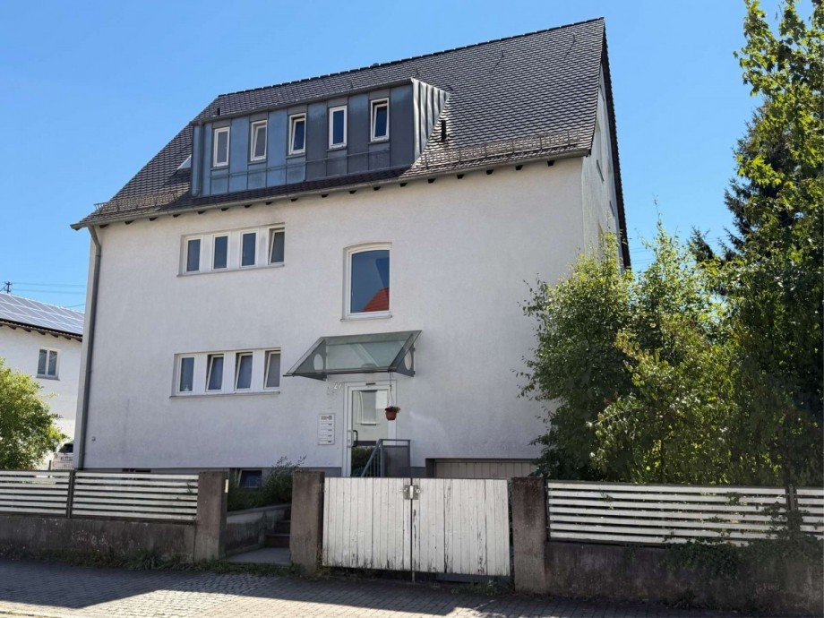Hauseingang Mehrfamilienhaus Beimerstetten