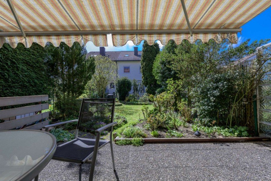 Terrasse EG - Perspektive 2 Reihenmittelhaus Neu-Ulm