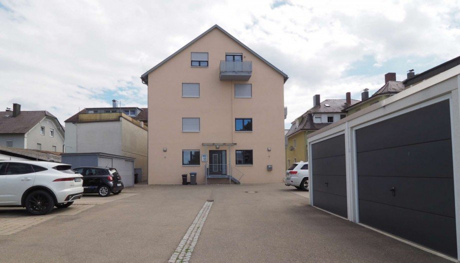 Geb�ude R�ckansicht Etagenwohnung Illertissen