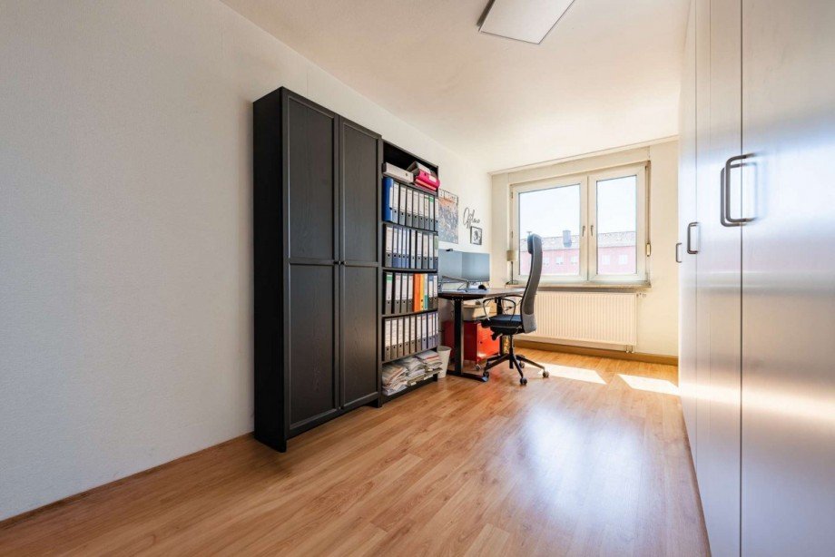 DG B�ro oder Kind Mehrfamilienhaus Neu-Ulm