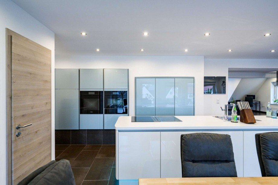 Einbauk�che Maisonettewohnung V�hringen