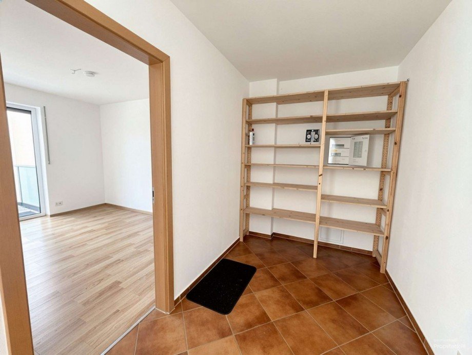 Eingangbereich mit Garderobennische Etagenwohnung Neu-Ulm