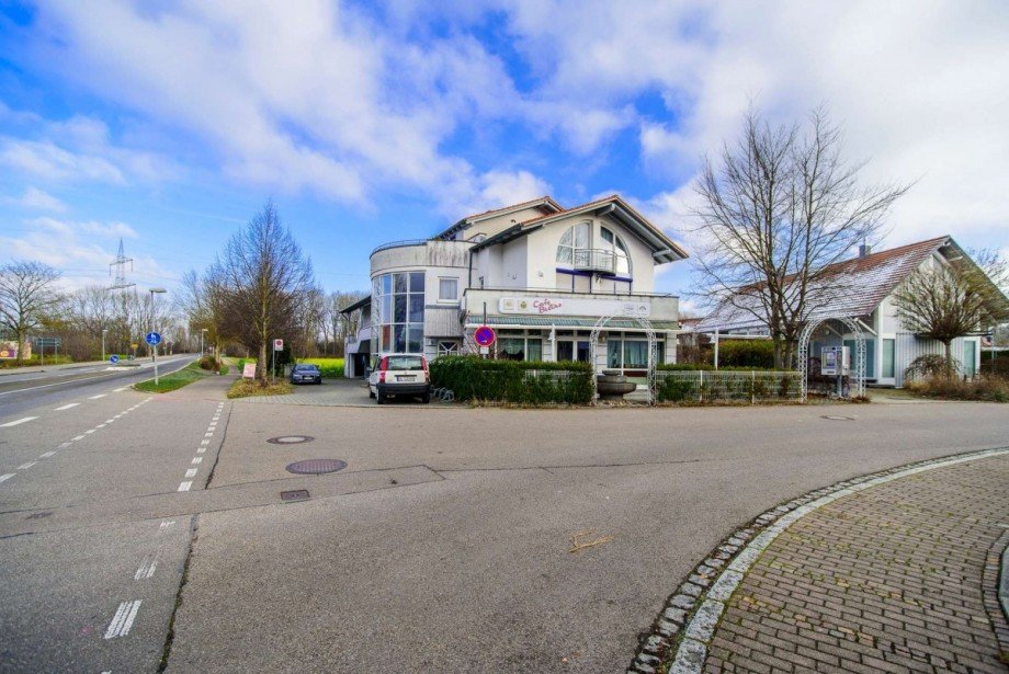 Stra�enansicht West Gastgewerbe Illerrieden
